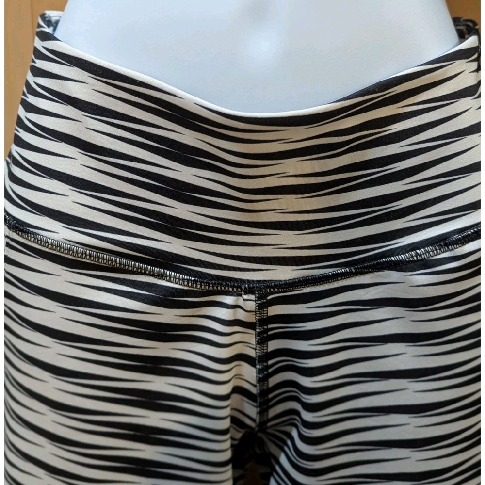 Satva Black & White Zebra Print Workout Compression Leggings Geometric Size L - Picture 3 of 10